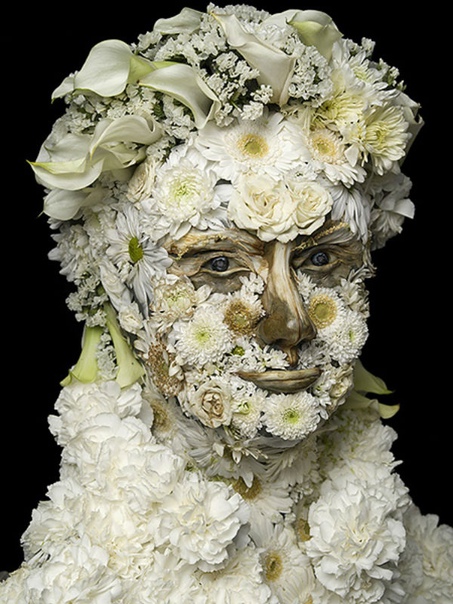 Портреты Арчимбольдо из реальных овощей и фруктов Нью-йоркский фотограф Клаус Энрике Гердес, вдохновленный итальянским художником Джузеппе Арчимбольдо, создал реальные портреты с помощью