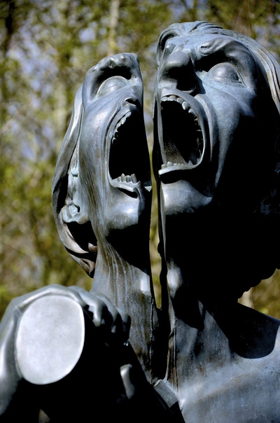 «Путь Виктории» Сад скульптур в Ирландии был разработан как умозрительное пространство для лиц в возрасте от около 28 до 60 лет, которые чувствуют потребность в том, чтобы оценить качество и
