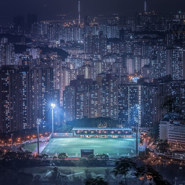 Киберпанковая атмосфера Азии в фотографиях Маркуса Вендта В путешествии по Азии фотограф Marcus Wendt, вооружившись своей камерой, отправился на ночные прогулки по улицам Гонконга, Шэньчжэня и