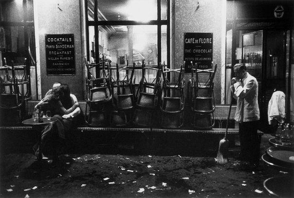 Человек, воспевавший Париж в фотографиях obert Doisneau, (1912-1994) — французский фотограф, мастер гуманистической французской фотографии. За свою долгую жизнь Робер Дуано так и не вписался ни