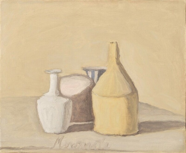 Джорджо Моранди (Giorgio Morandi, 1890—1964). NATURA MORTA1948 oil on canvas 30,7 x 37 см.