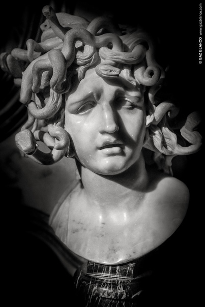«Голова Медузы Горгоны» Джованни Джан) Лоренцо БерниниОк 1638-1648. Капитолийский музей, Рим Один из шедевров искусства барокко, который по своей жизненной наполненности и эстетическим принципам