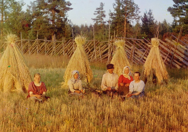 Пейзажи и люди Российской империи начала ХХ века в цвете Фотографическое исследование достопримечательностей необъятного отечества, проведенное Прокудиным-Горским, было открыто заново лишь