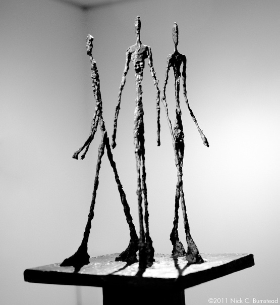 Альбе́рто Джакометти итал. Alberto Giacometti; 10 октября 1901, Боргоново, Стампа, Швейцария — 11 января 1966, Кур, Швейцария, похоронен в Боргоново) — швейцарский скульптор, живописец и график,