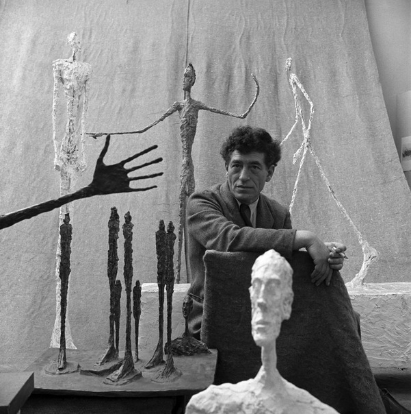 Альбе́рто Джакометти итал. Alberto Giacometti; 10 октября 1901, Боргоново, Стампа, Швейцария — 11 января 1966, Кур, Швейцария, похоронен в Боргоново) — швейцарский скульптор, живописец и график,