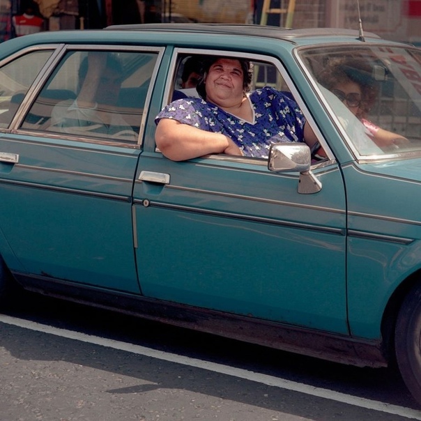 Лондонские водители 1980 – х, Крис Дорли-Браун В середине 1980-х годов Chris Dorley-Brown, чья семья живет в Хэкни и Бетнал-Грин в течение почти 200 лет, сфотографировал водителей, застрявших в
